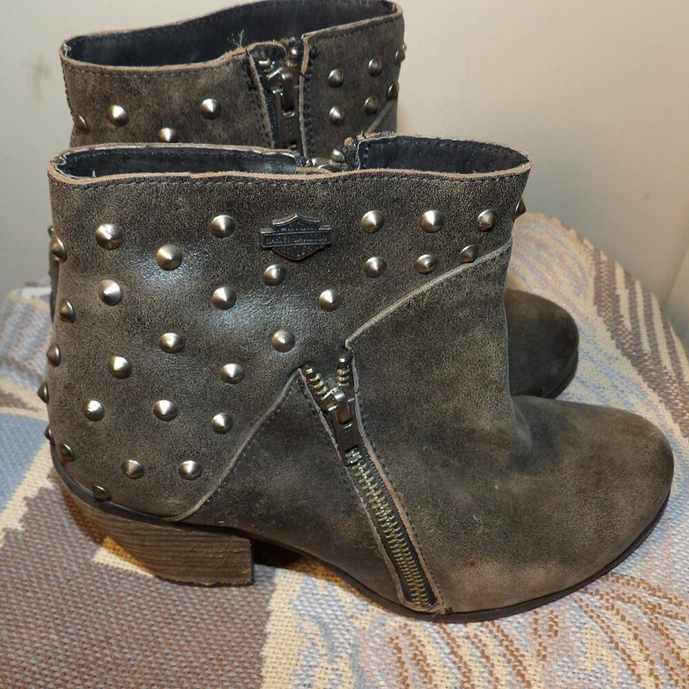 Harley Davidson Wexford Gray Studded Leather Chunk Heel Moto Boots Sz 9M
